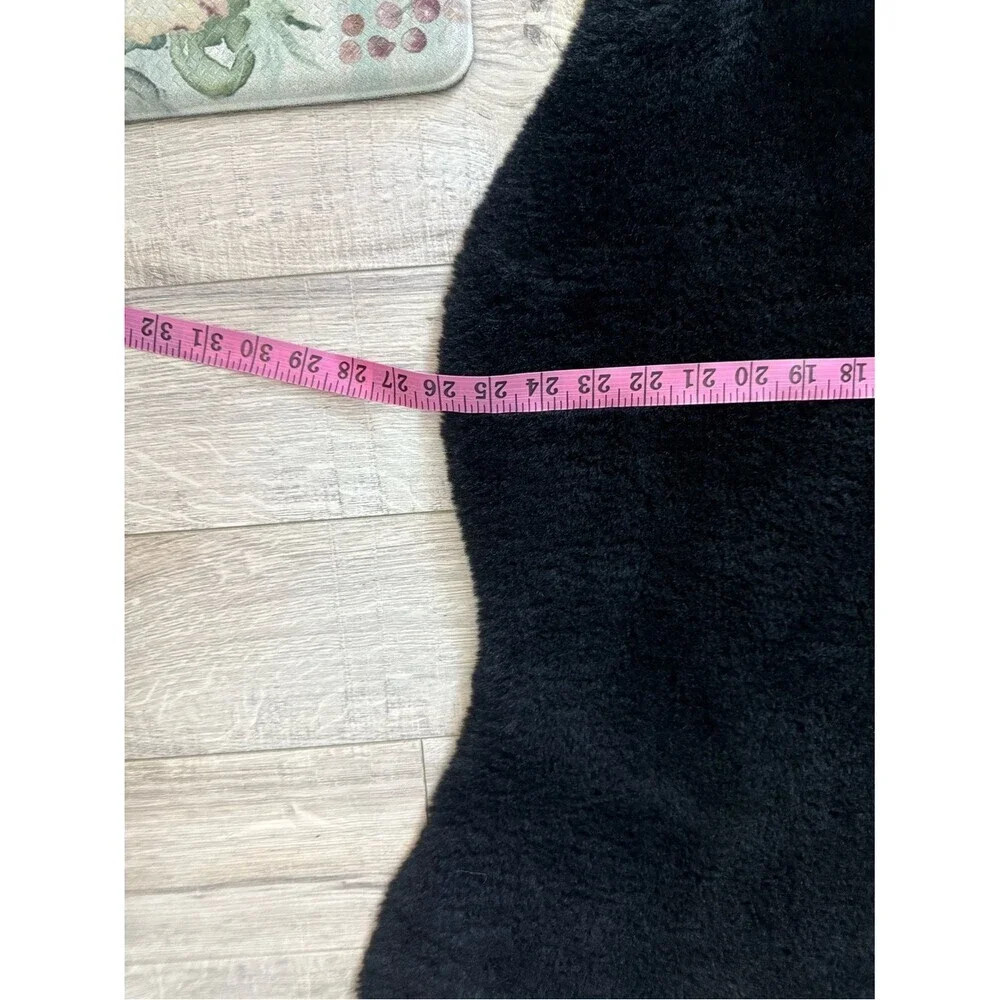 Silhouette homes soft black